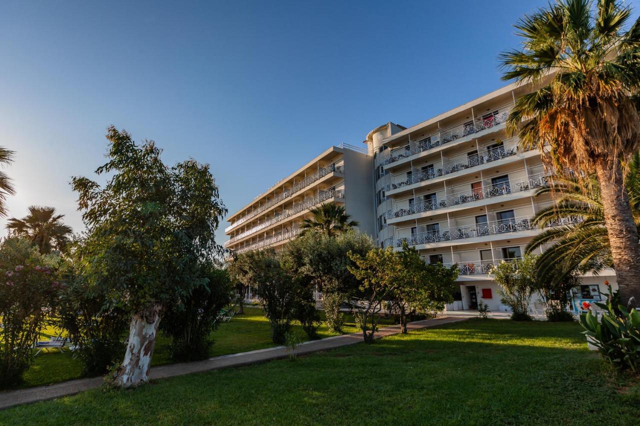 Calamos Family Club Hotel