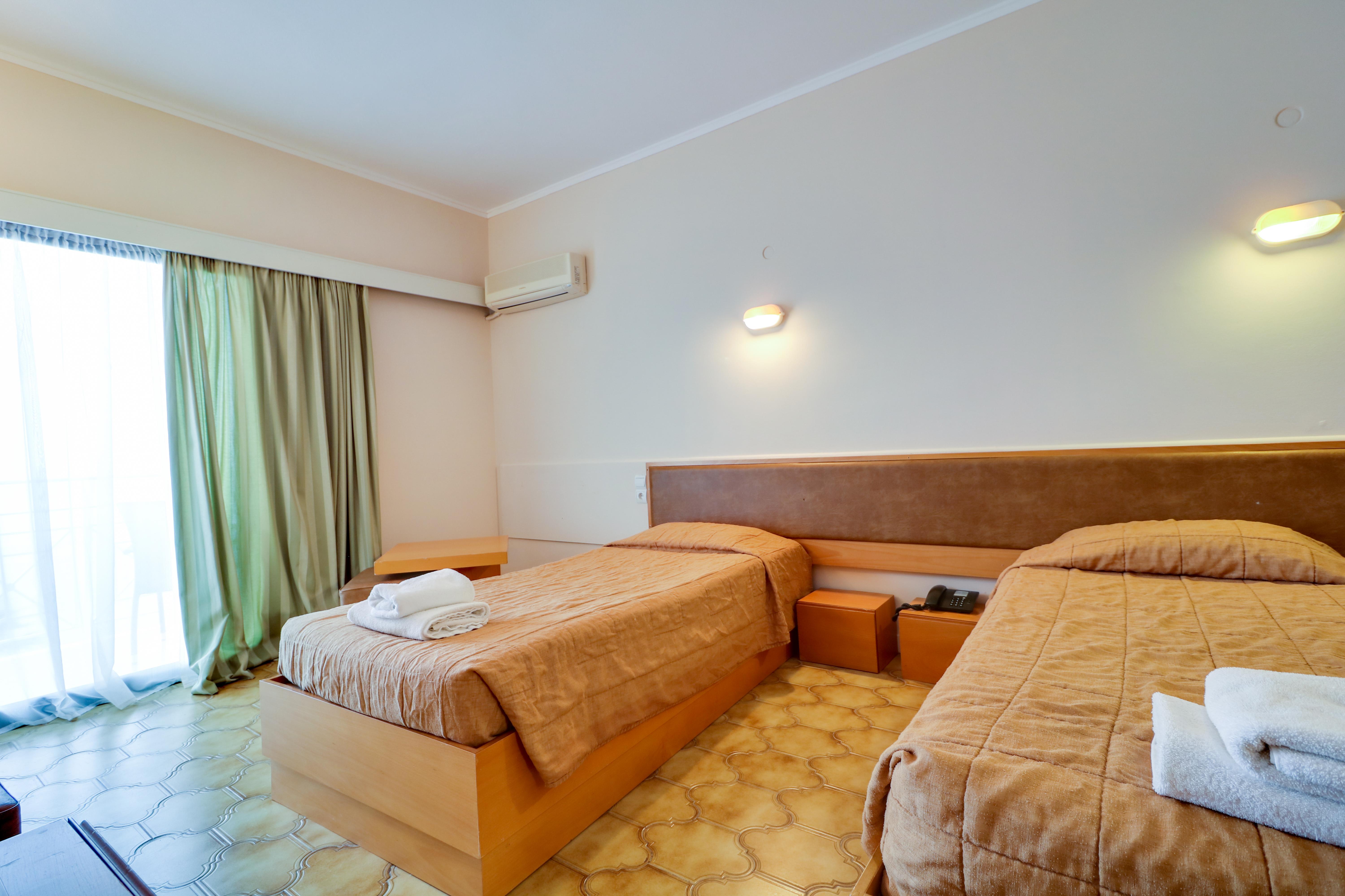 Calamos Family Club Hotel Kalamos (Attica)